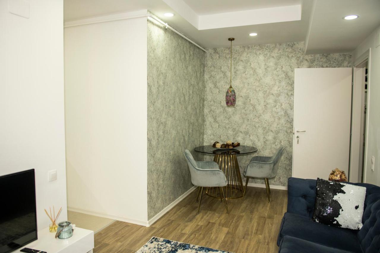 Raphael Apartment North Bucharest Cosmopolis Stefanestii de Jos Exteriér fotografie